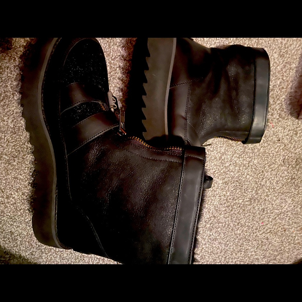 Woman’s Ugg Boots
